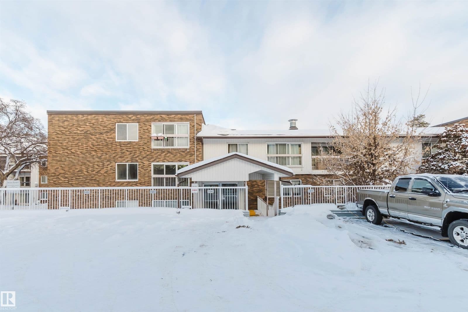 Recently sold home in Royal Gardens (Edmonton)