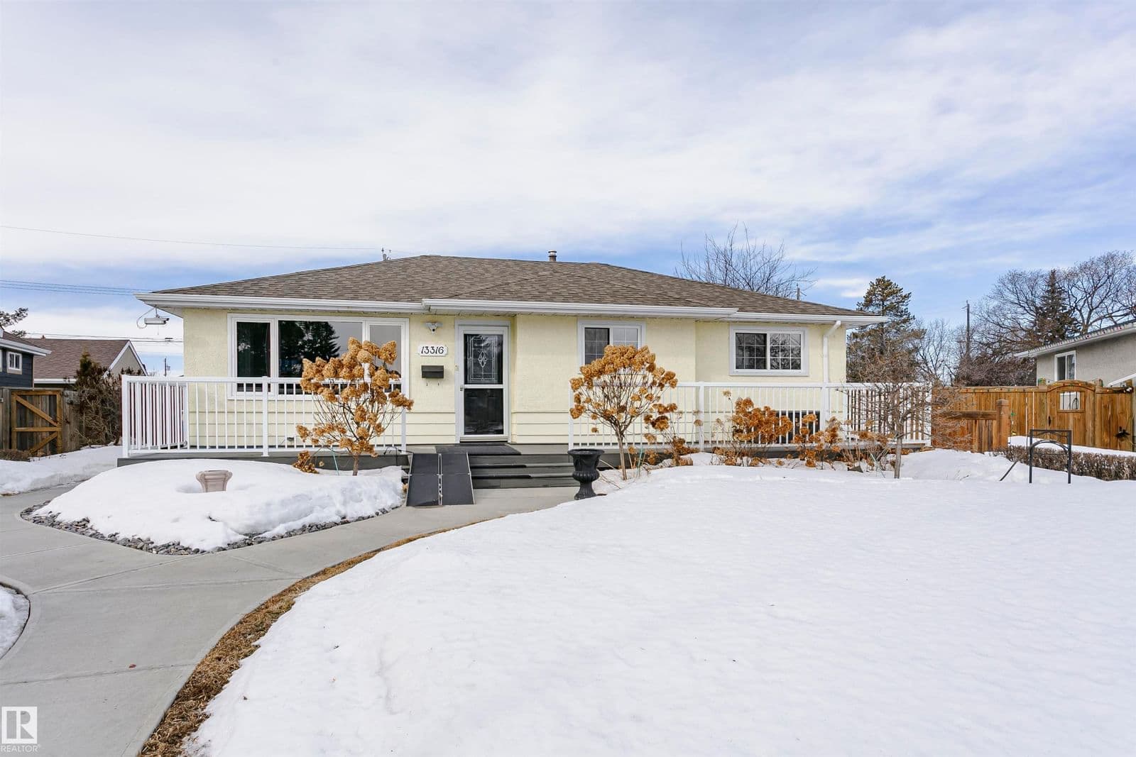 Recently sold home in Wellington