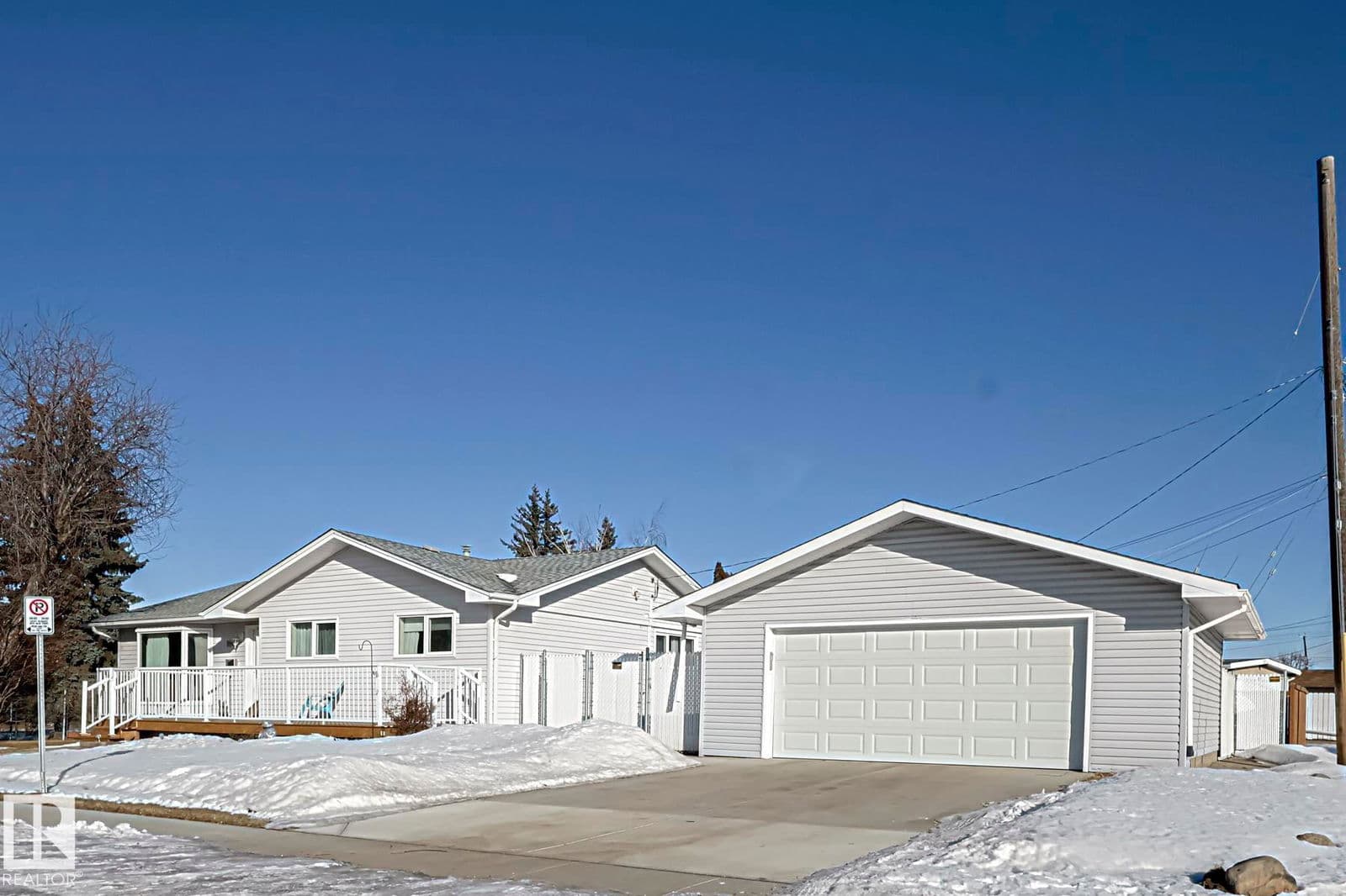 Recently sold home in Royal Gardens (Edmonton)