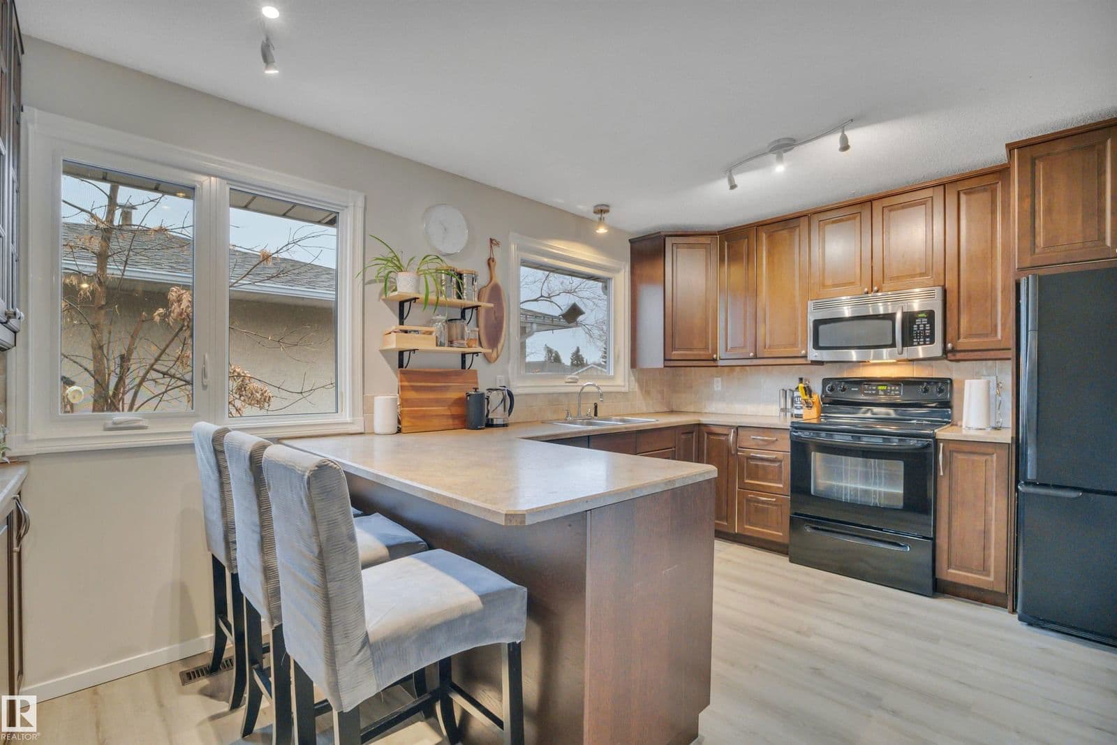 Recently sold home in Corinthia Park